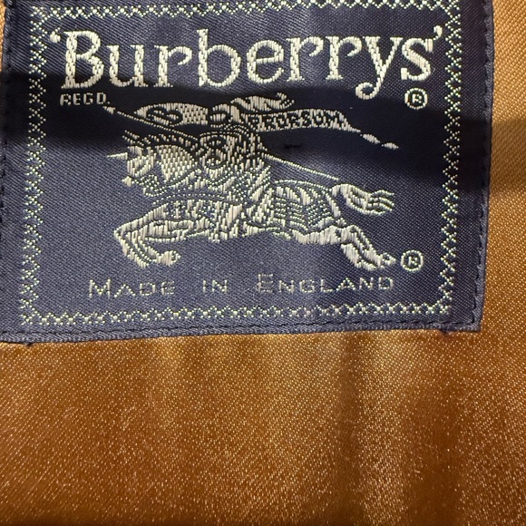 Classic Vintage Wool/Alpaca Burberry Camel Trench Coat - fits like a medium - Picture 9 of 10